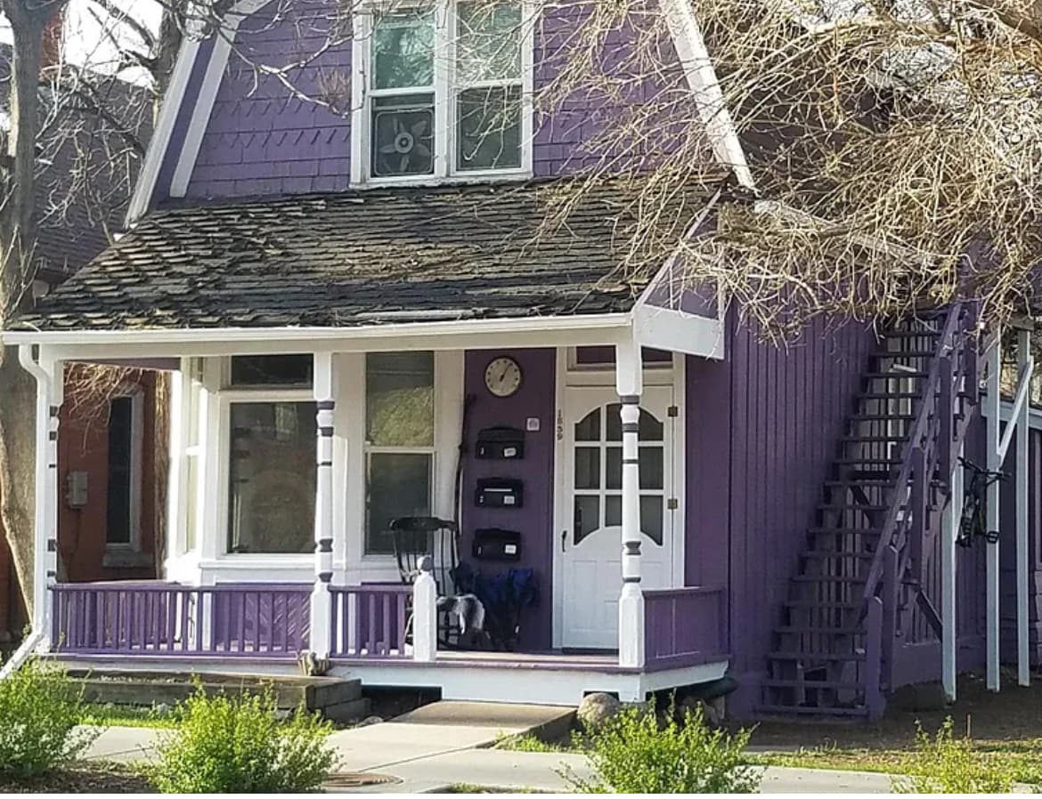 Furnished room steps from campus - summer sublet, Goss-Grove - Private Room in Goss-Grove