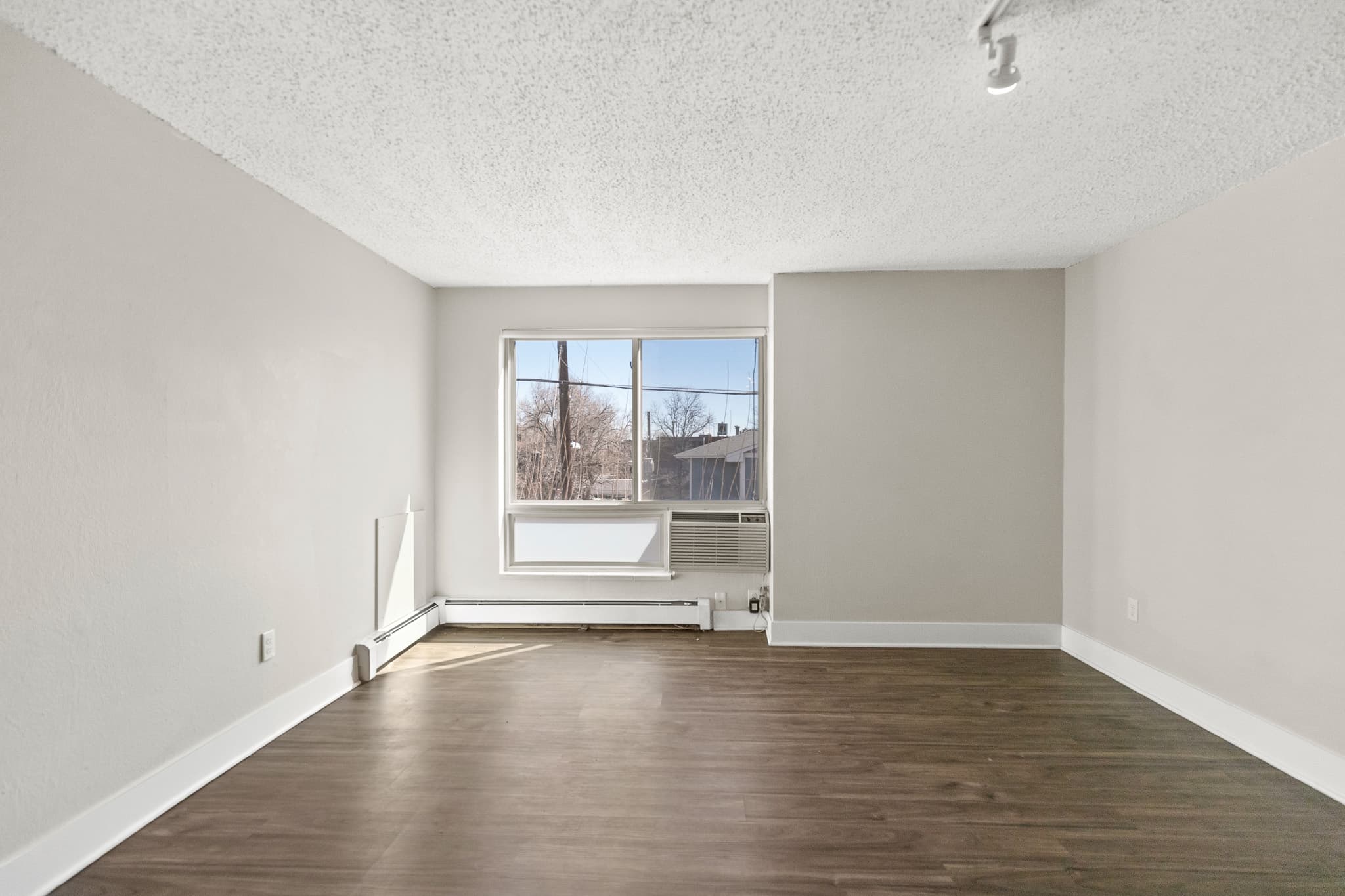 Central Boulder 2Bedroom 1Bathroom Near CU - Full Apartment in Goss-Grove