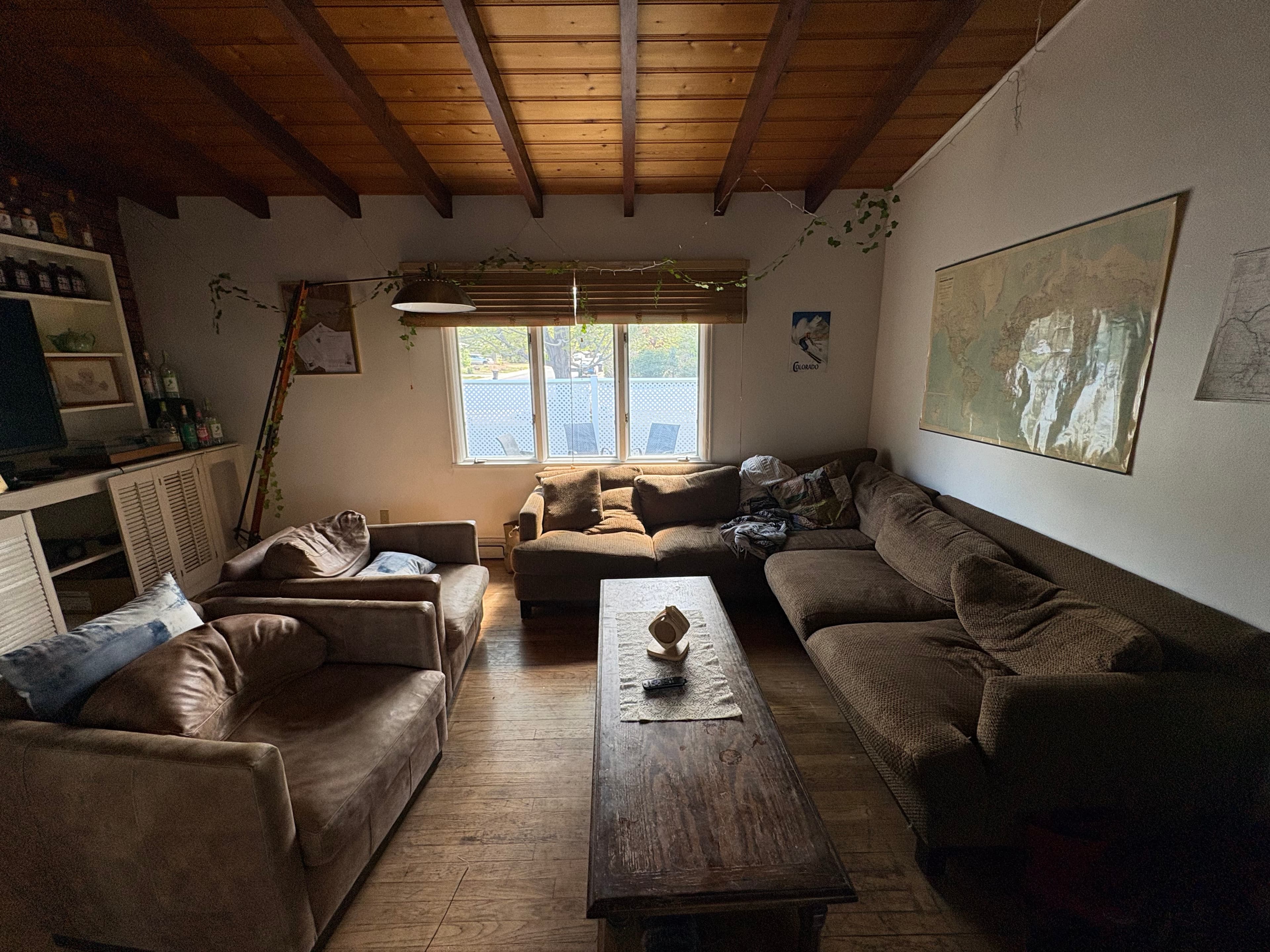 Bedroom in a chill house with a mountain view - Private Room in Martin Acres
